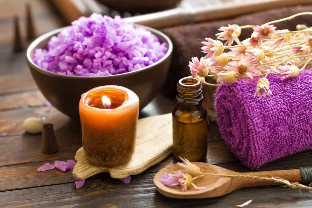 Candele profumate e aromaterapia: ecco i profumi che favoriscono il relax –  Cereria Marinelli